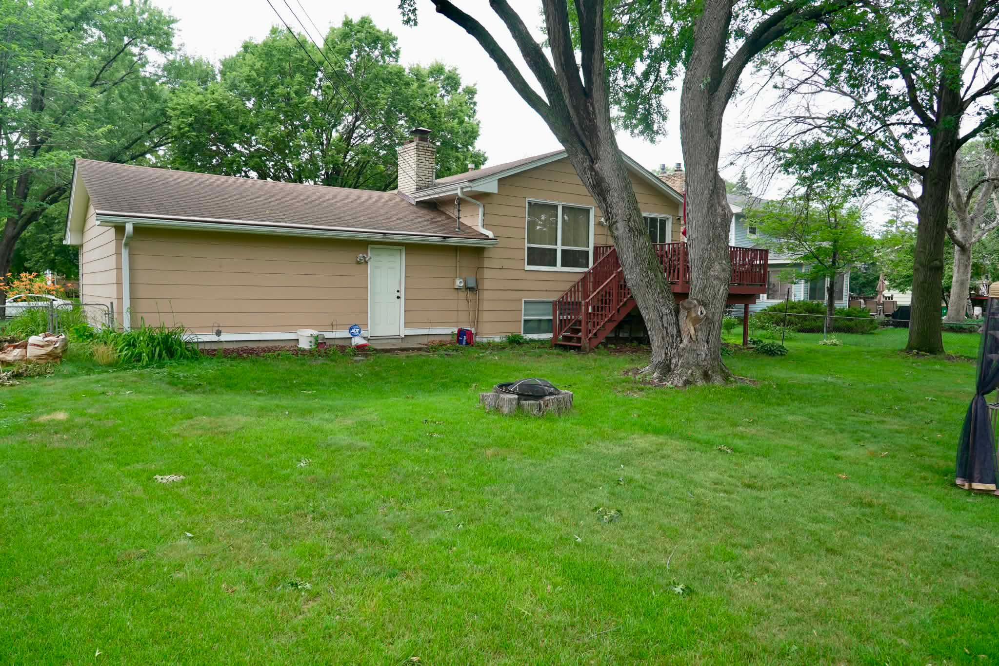 7018 James Ave N, Brooklyn Center, MN 55430