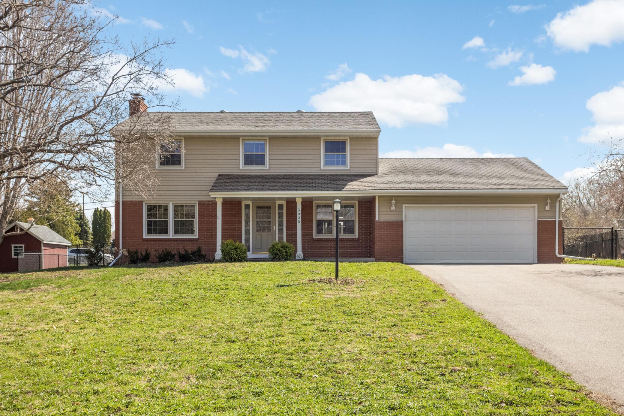 3020 Woodlark Ln, Eagan, MN 55121
