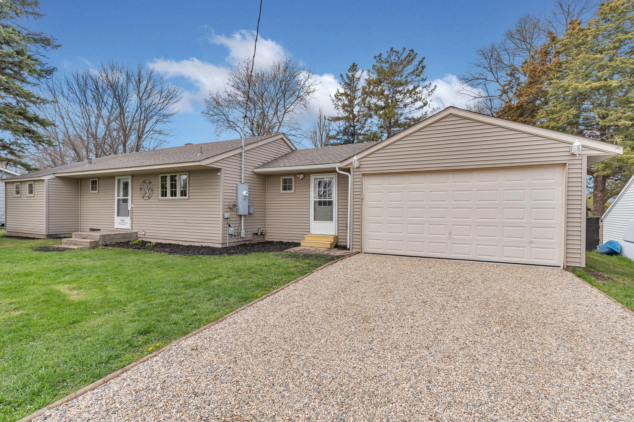 606 Cofield St S, Raymond, MN 56282