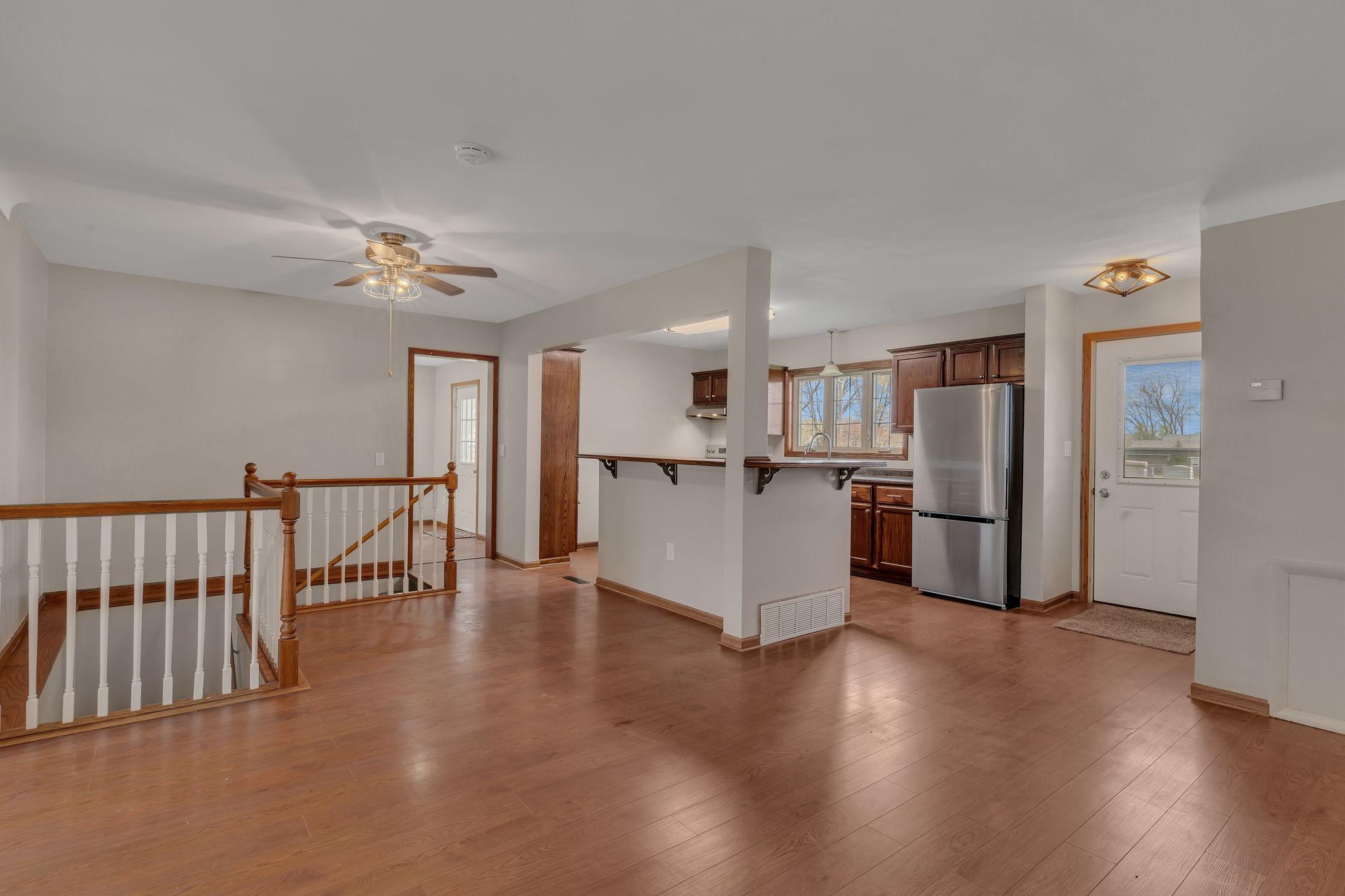 606 Cofield St S, Raymond, MN 56282