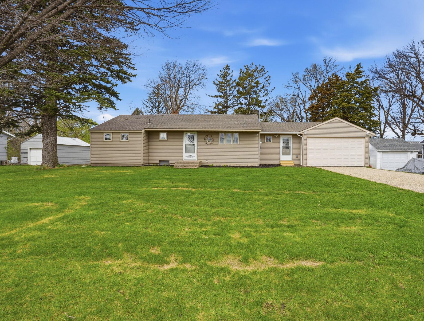 606 Cofield St S, Raymond, MN 56282