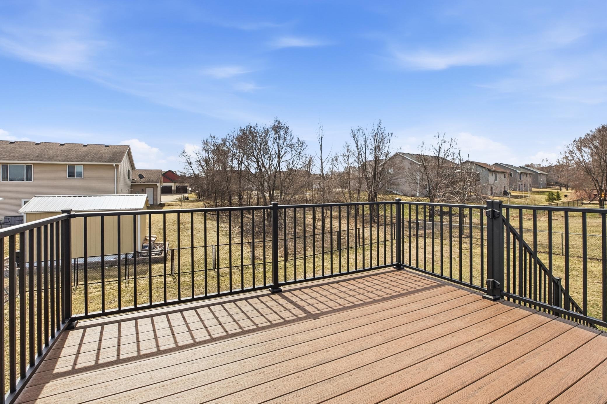 2393 Topaz St, Saint Augusta, MN 56301