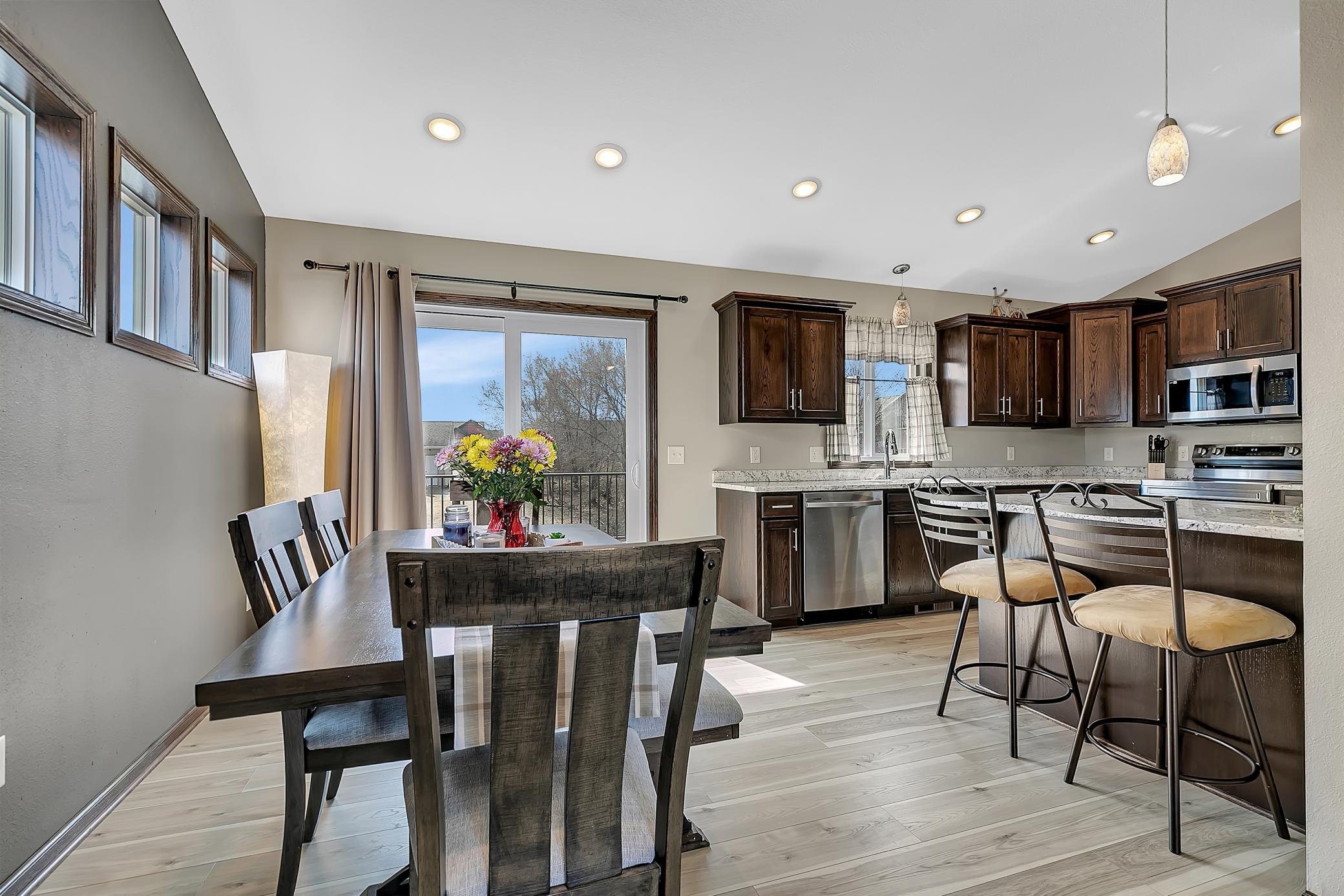 2393 Topaz St, Saint Augusta, MN 56301