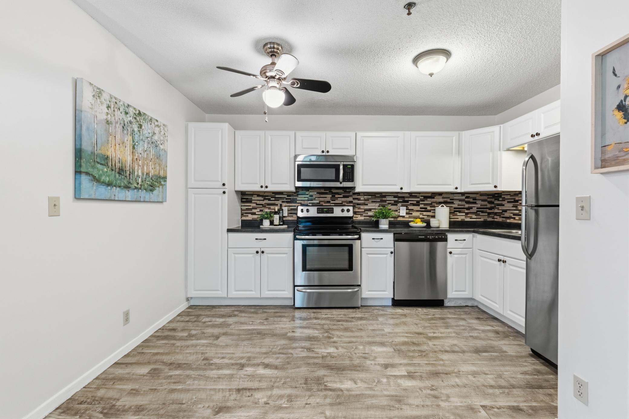 2160 Ridge Dr #11, Saint Louis Park, MN 55416