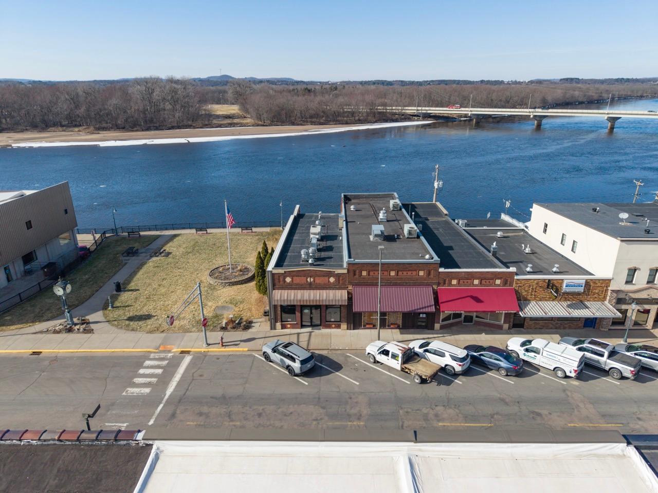 216 W Main St, Durand, WI 54736