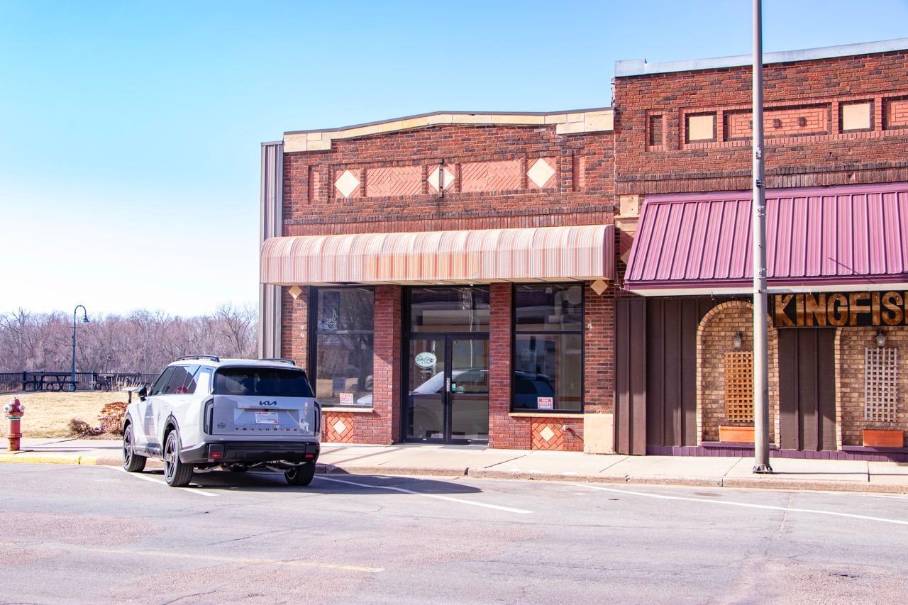 216 W Main St, Durand, WI 54736