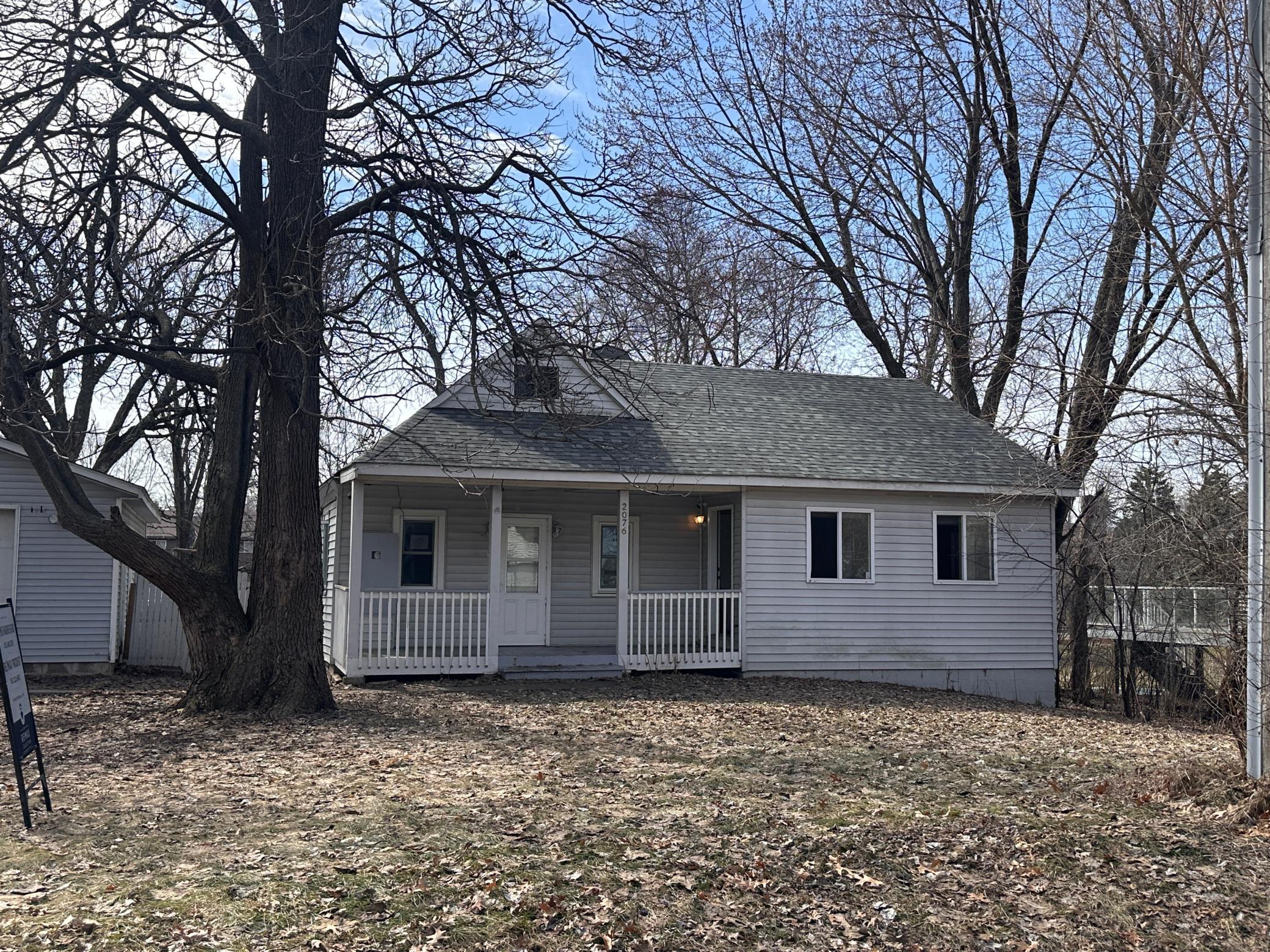2076 Flanders Rd, North Saint Paul, MN 55109
