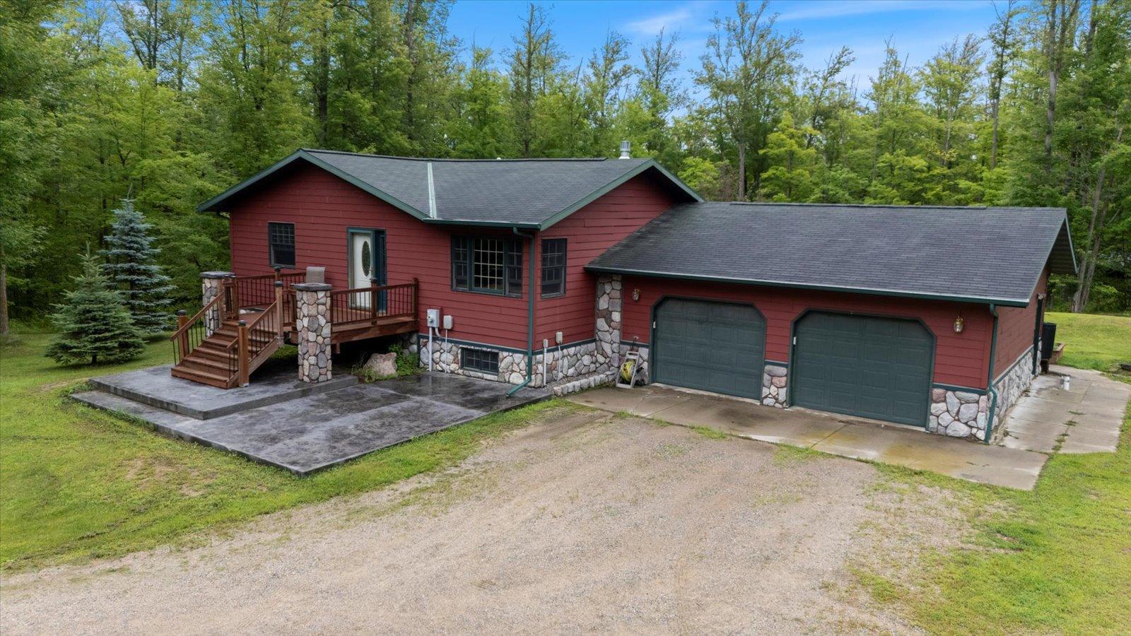 21666 Bay Port Pl, Cohasset, MN 55721