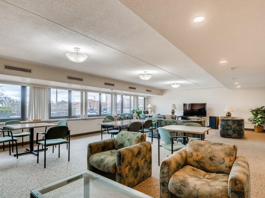 1920 S 1st St #1503, Minneapolis, MN 55454