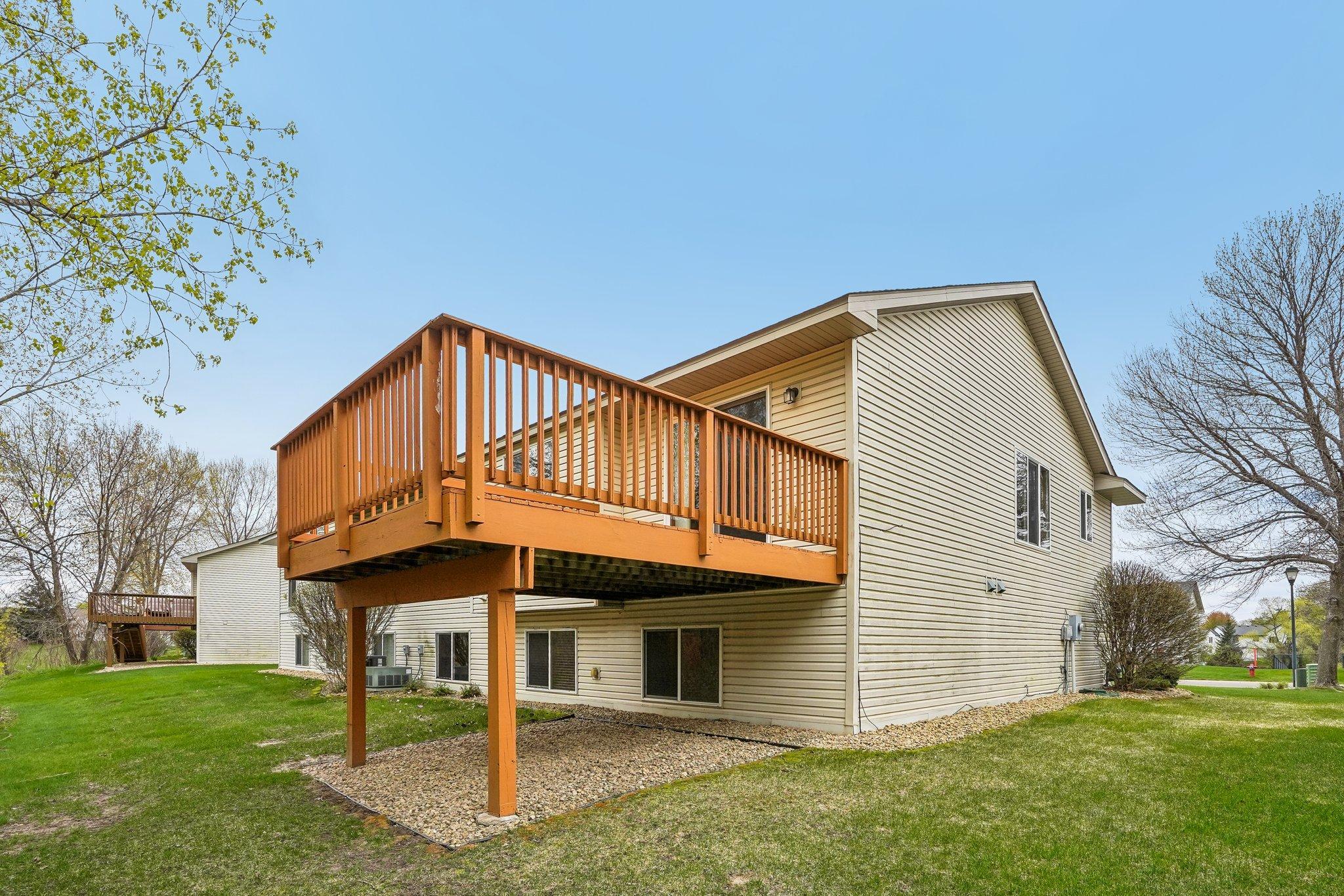 15967 Vale St NW, Andover, MN 55304