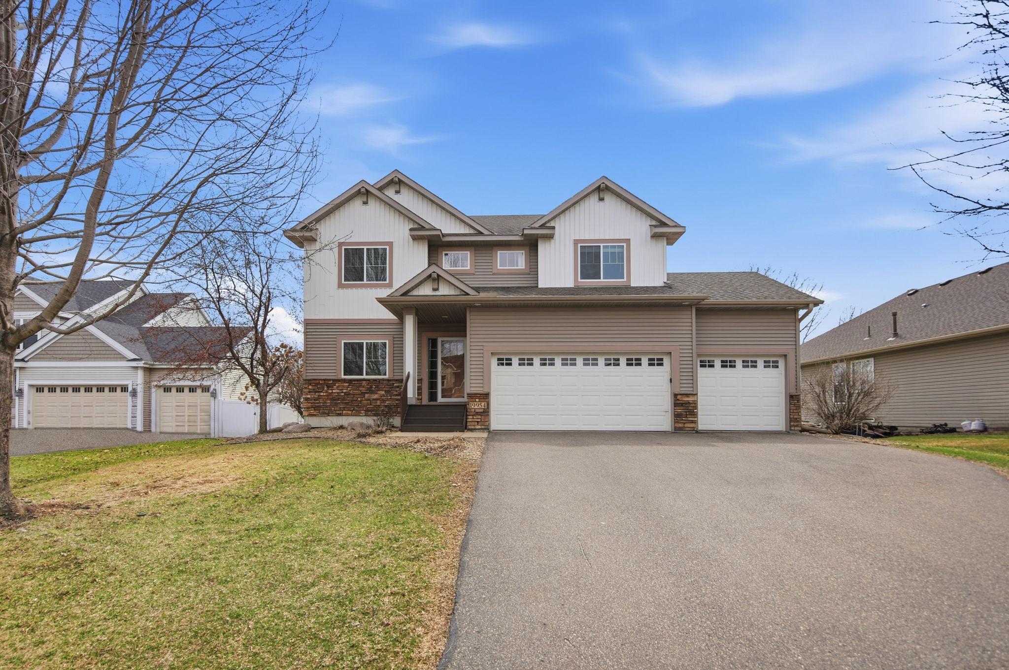 19954 Dover Ct, Farmington, MN 55024