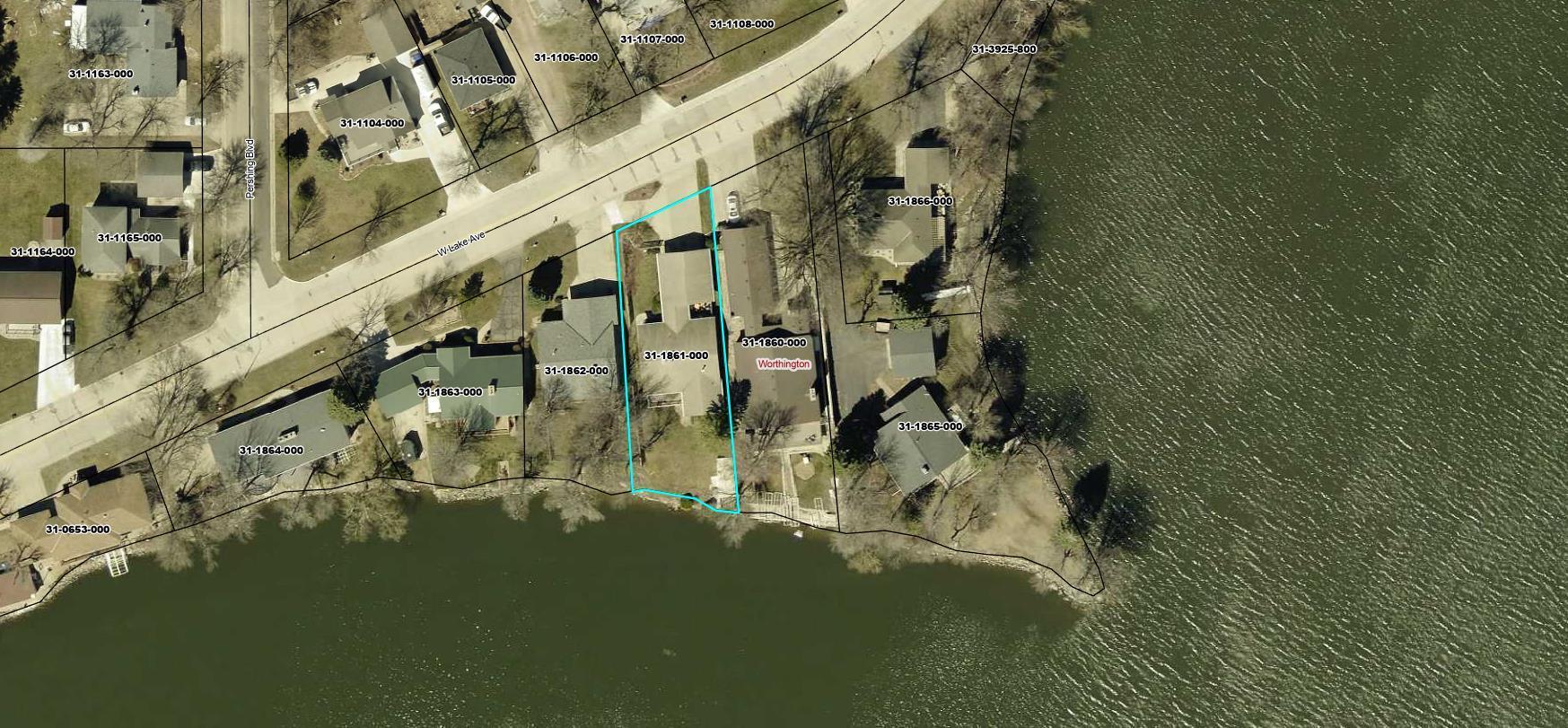 809 W Lake Ave, Worthington, MN 56187