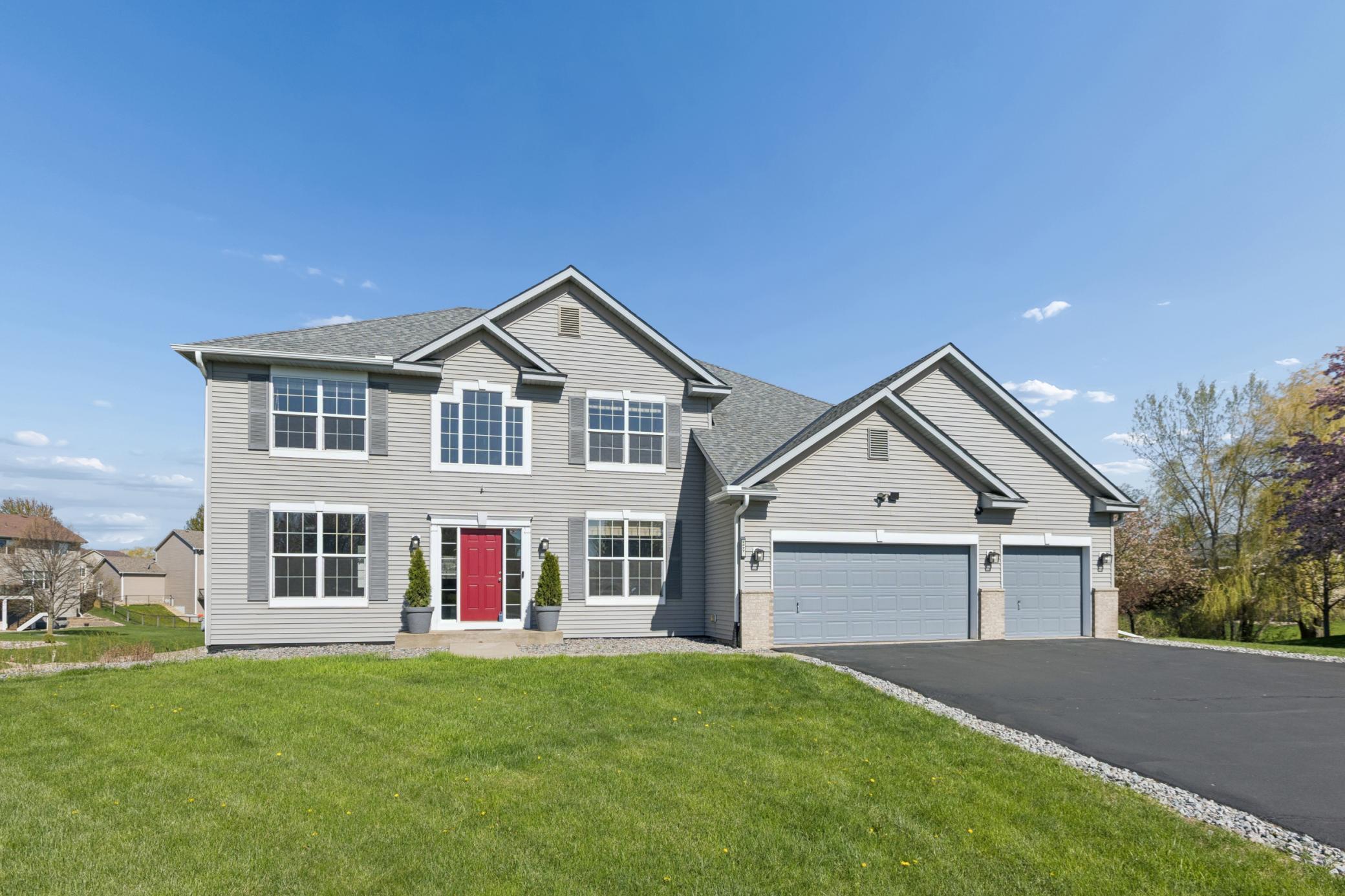 2477 Grey Owl Ct, Mayer, MN 55360