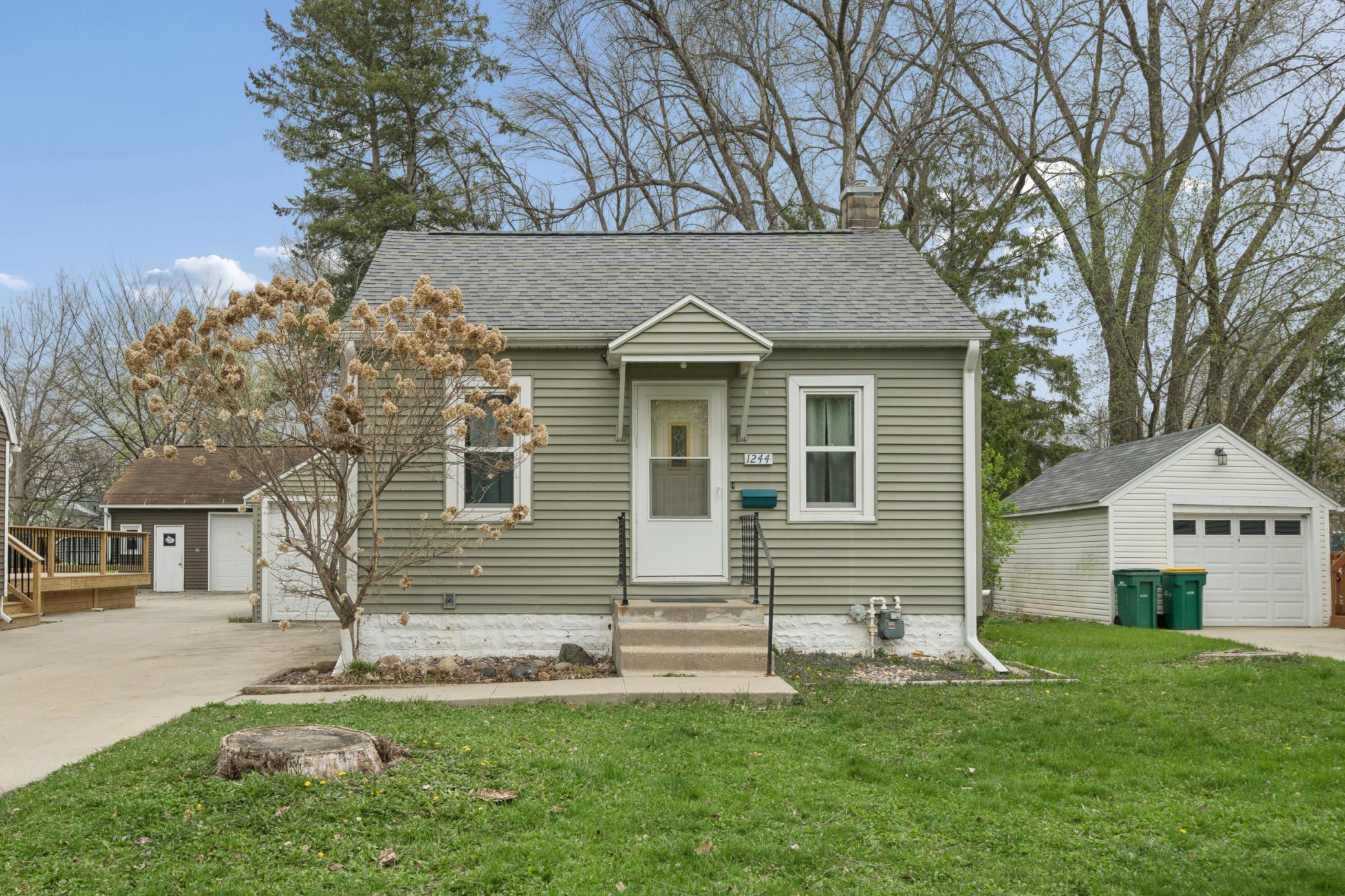 1244 10th Ave SE, Rochester, MN 55904