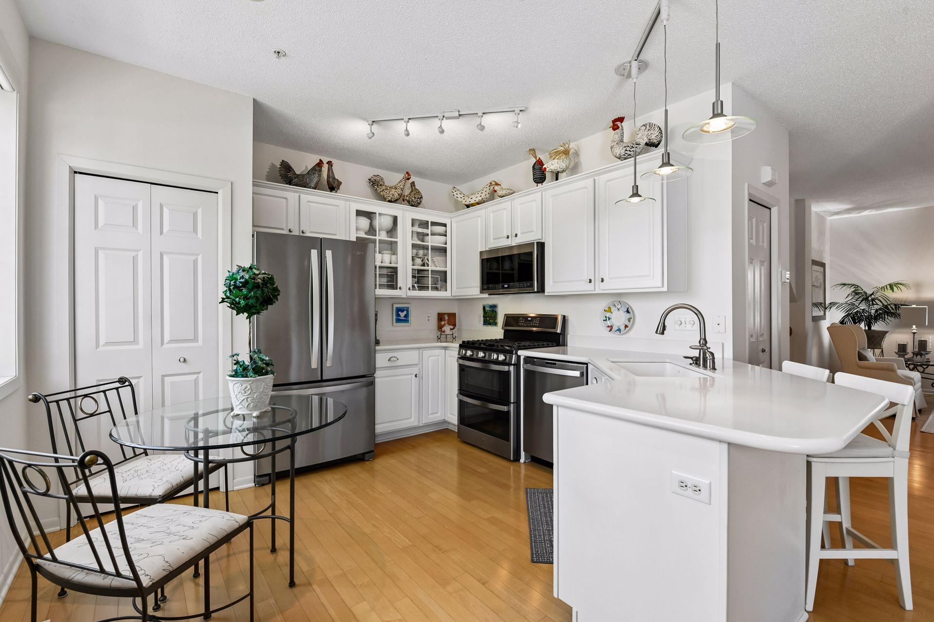921 Fairfield Way, Minnetonka, MN 55305