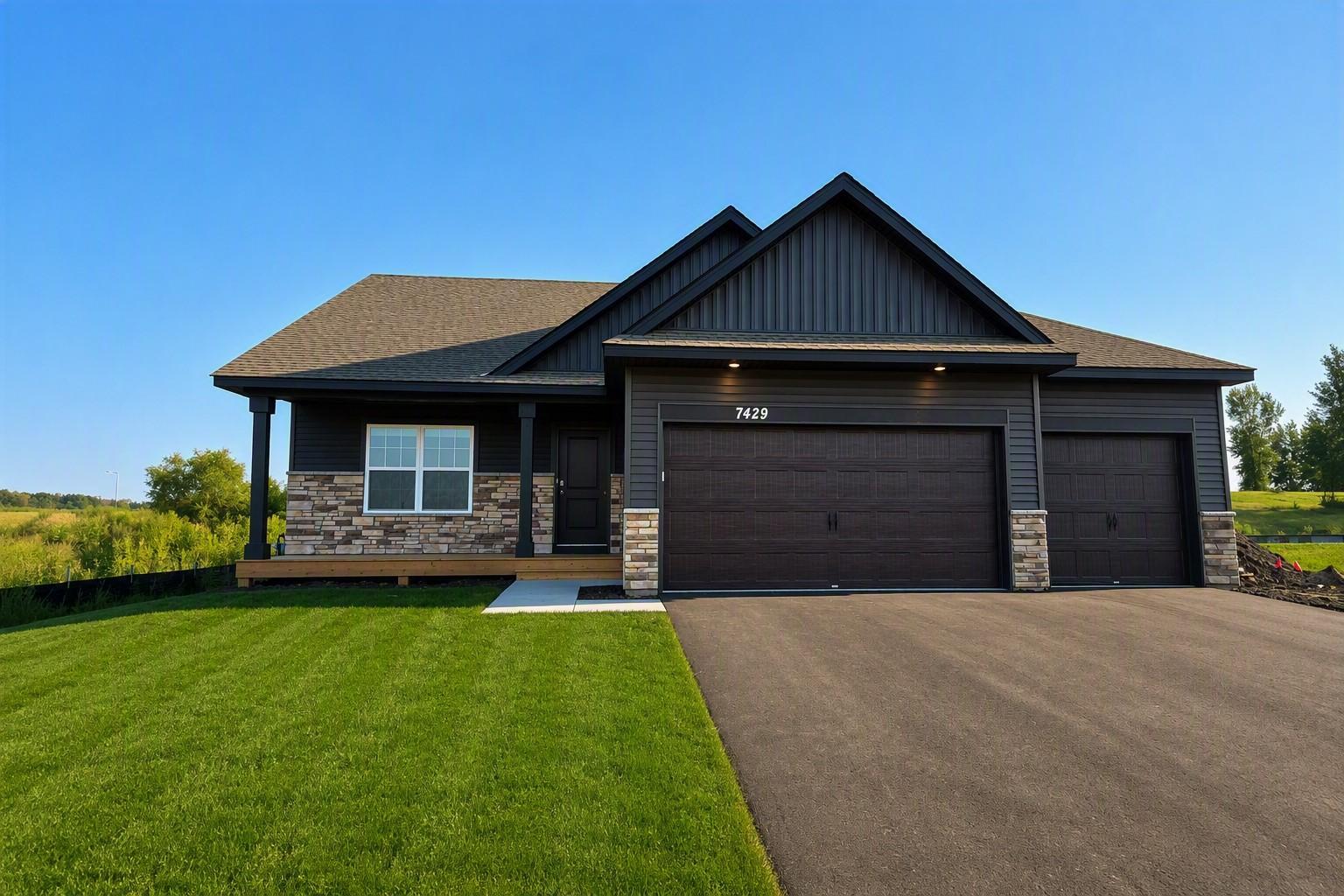 7429 Imperial Way, Elko New Market, MN 55020