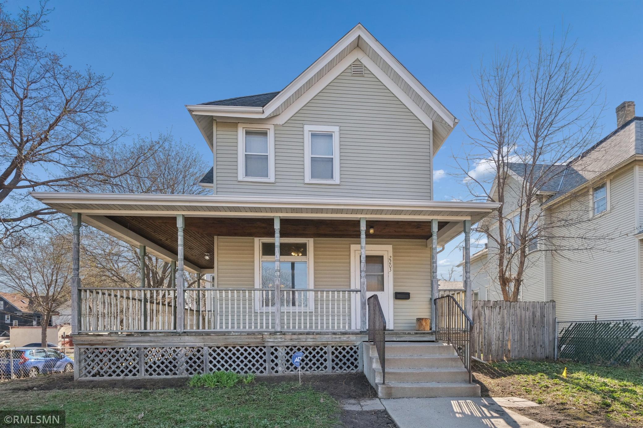 2203 Chicago Ave, Minneapolis, MN 55404