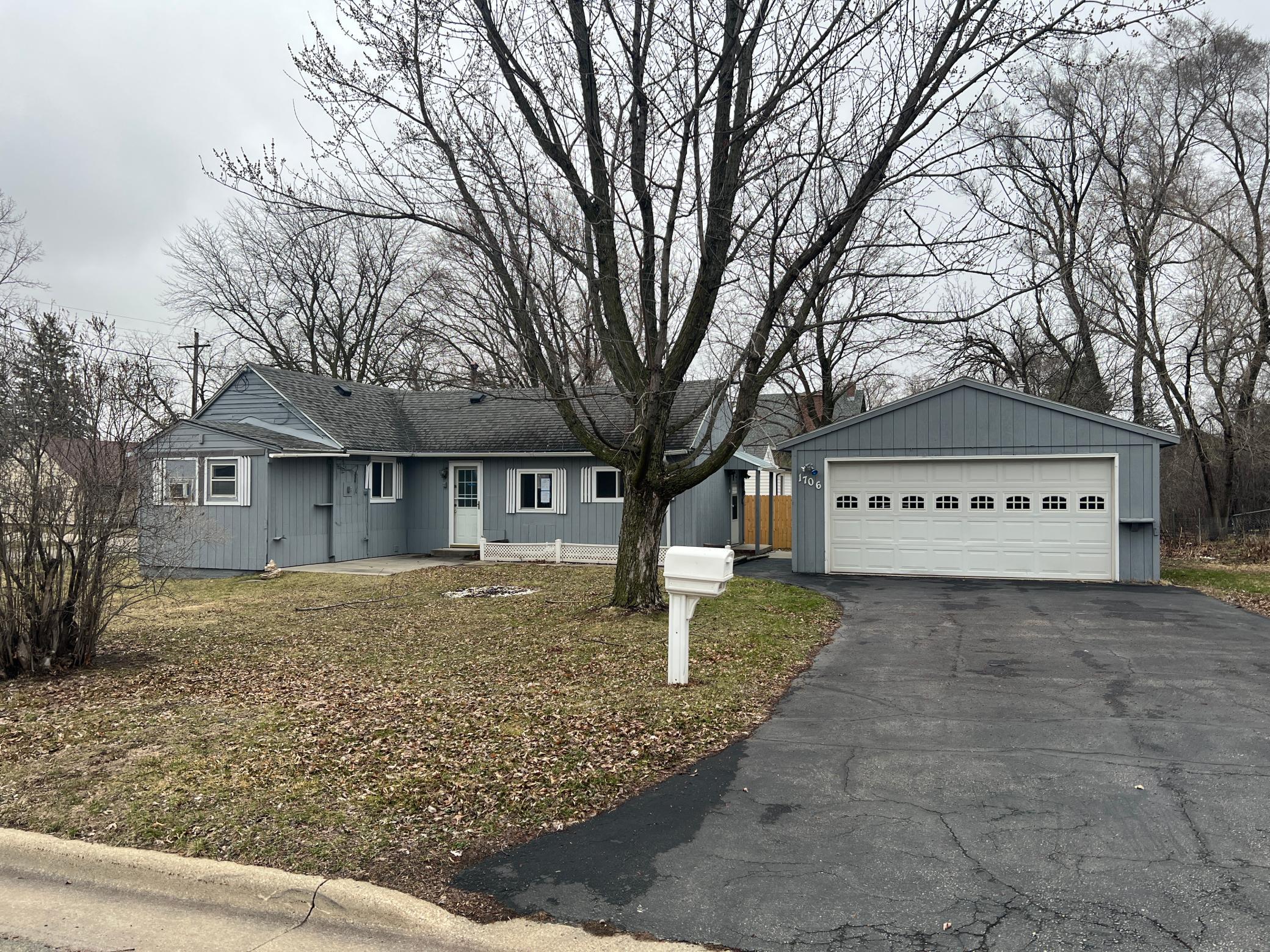 1706 1st Ave SE, Rochester, MN 55904