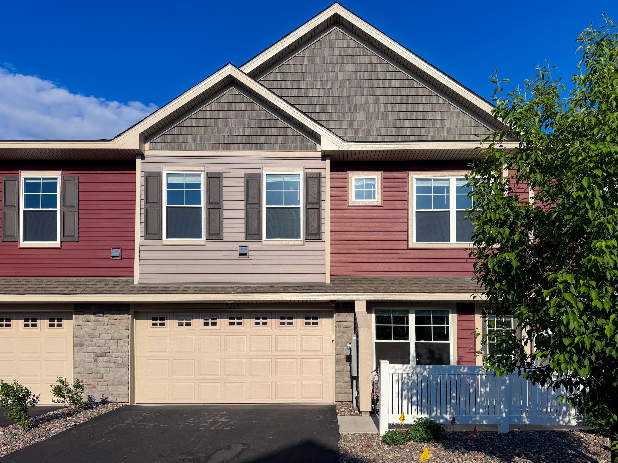 7224 Elmo Ct, Lino Lakes, MN 55038