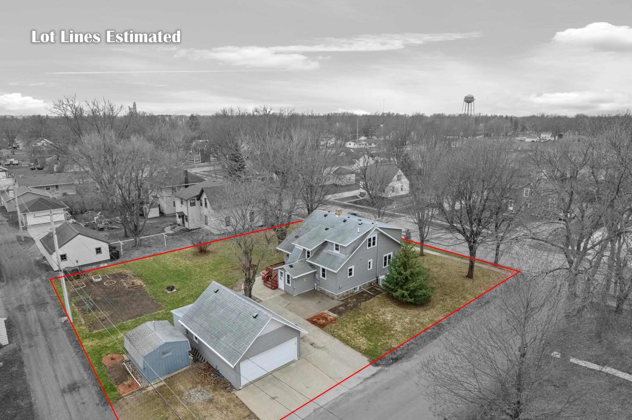 1628 Ford Ave N, Glencoe, MN 55336