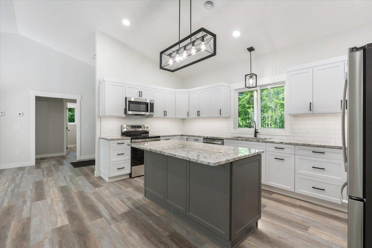 1622 Maplewood Ridge Rd, East Gull Lake, MN 56401