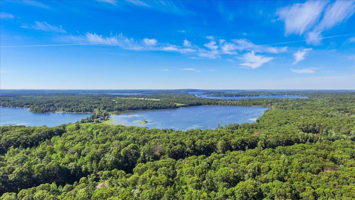 1622 Maplewood Ridge Rd, East Gull Lake, MN 56401