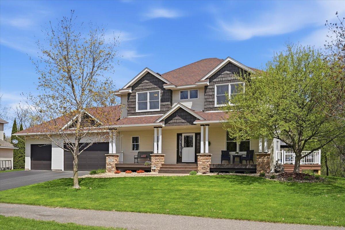 6788 210th St N, Forest Lake, MN 55025