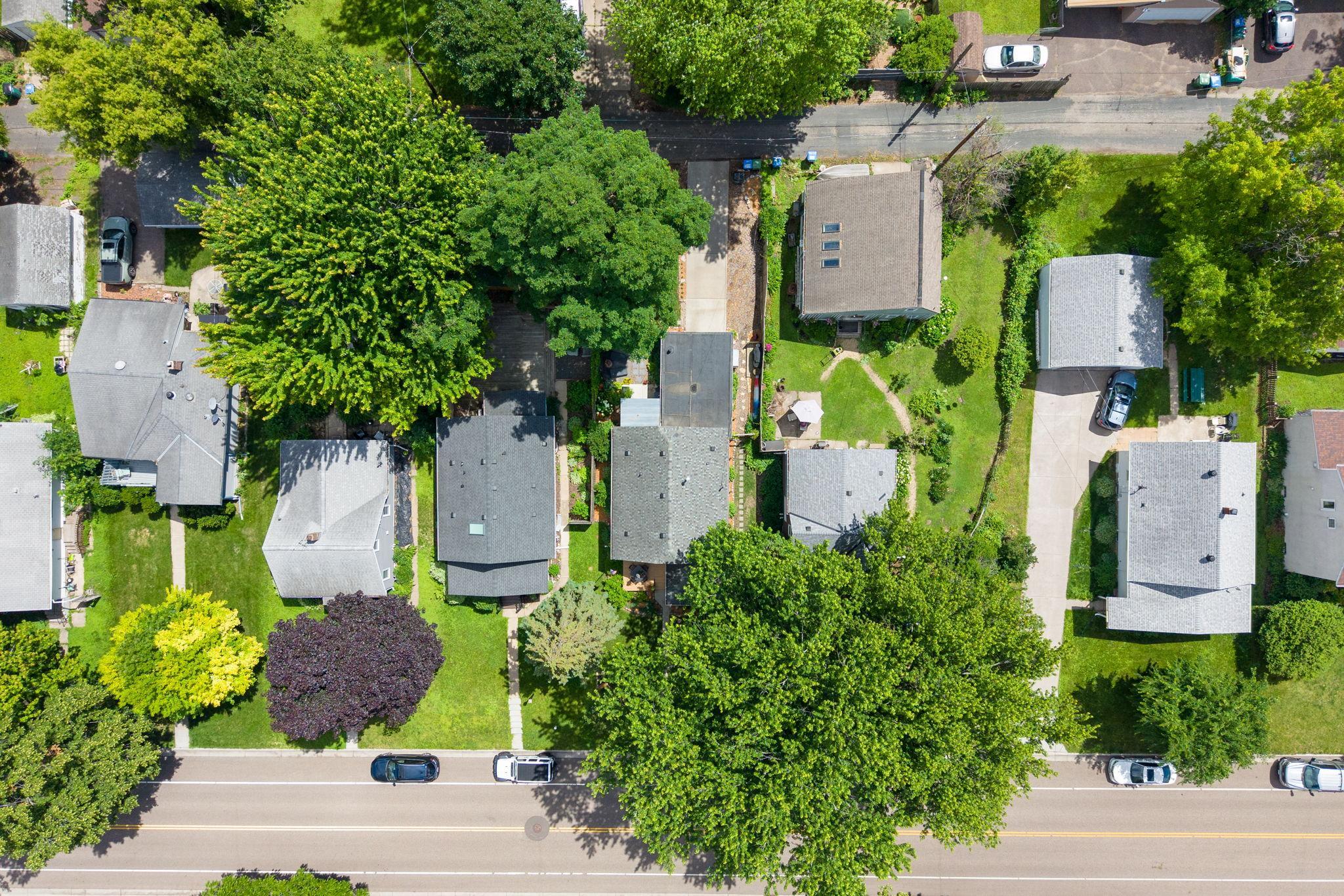 1828 Eustis St, Lauderdale, MN 55113