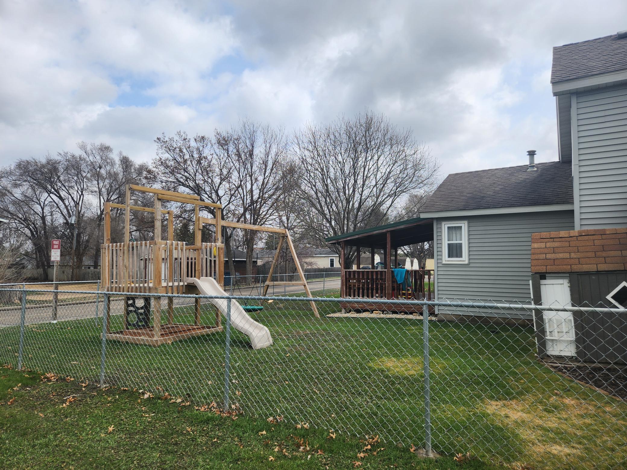 904 Pearl St, Prescott, WI 54021