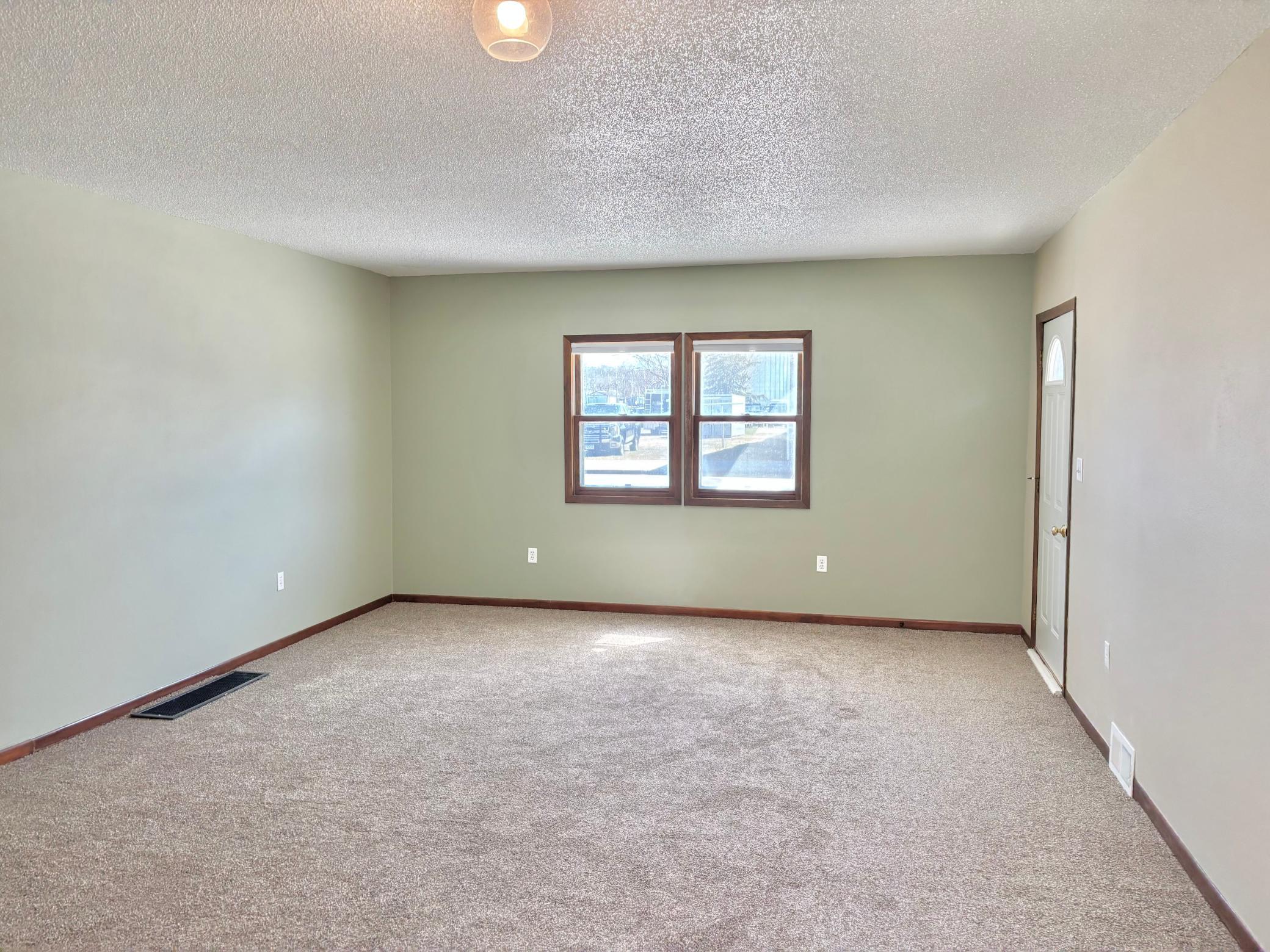 126 Central Ave N, Eagle Bend, MN 56446