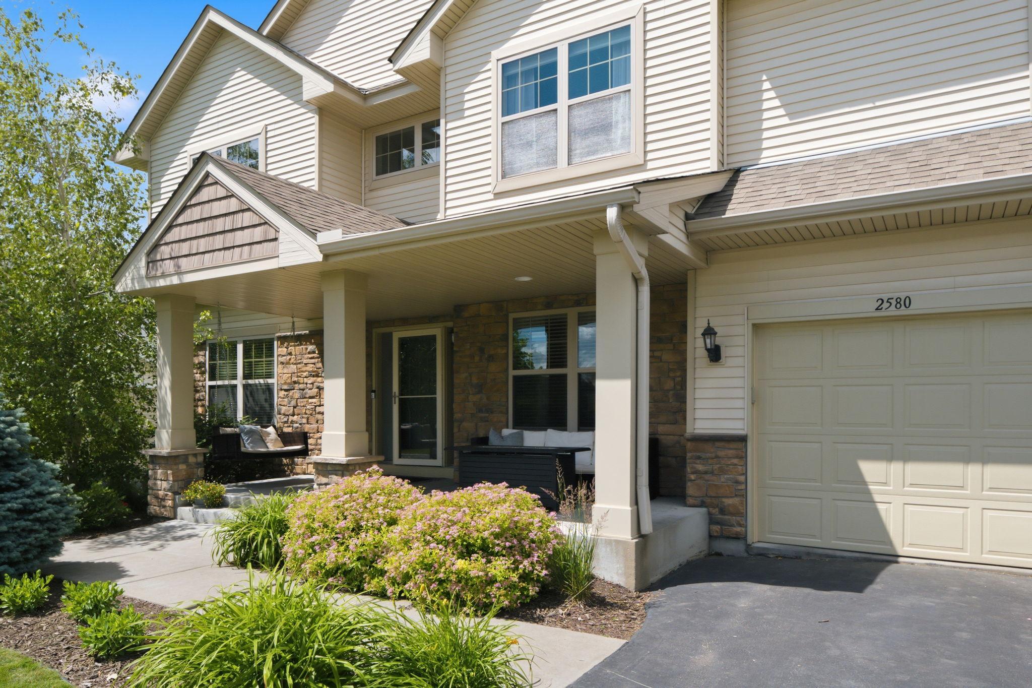 2580 Acorn Rn, Victoria, MN 55386