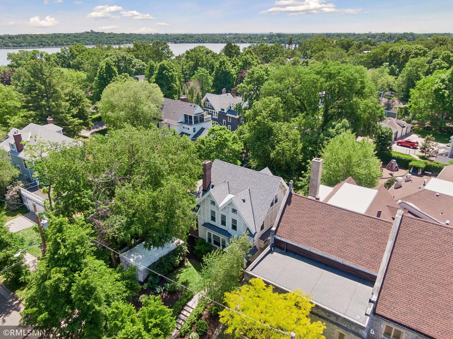 2517 W 42nd St, Minneapolis, MN 55410