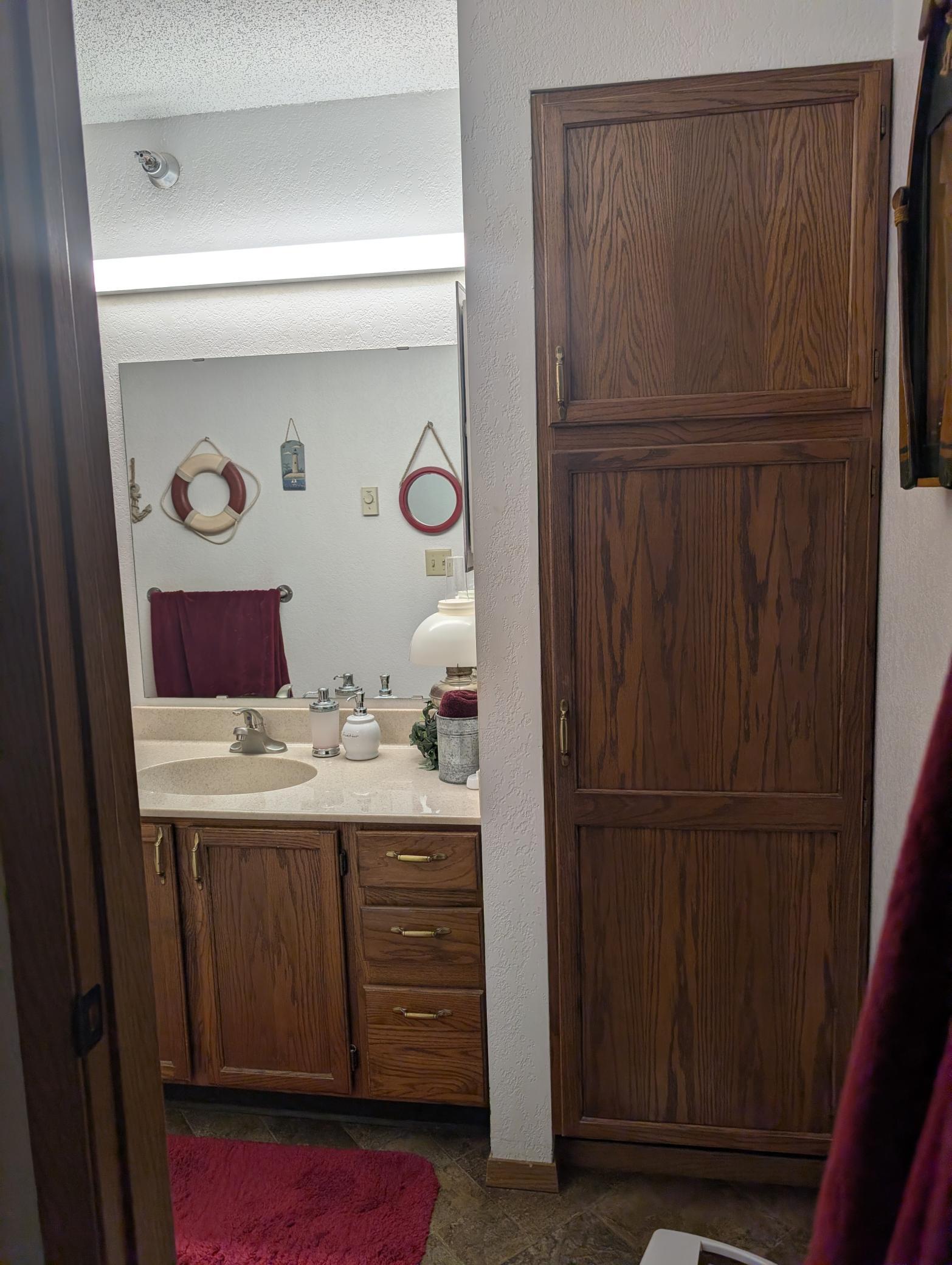 200 S 3rd St #206, Le Sueur, MN 56058