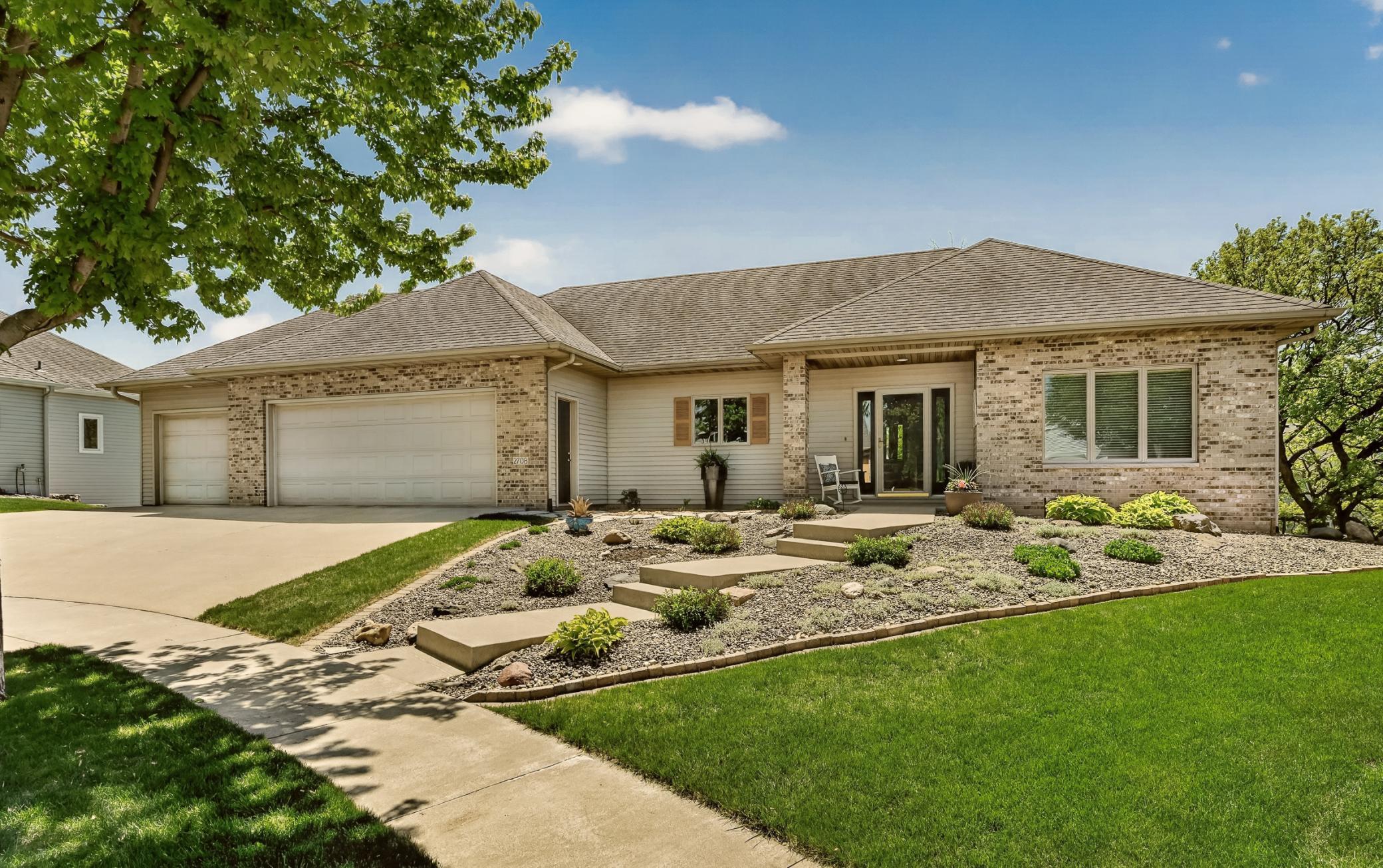 2708 Century Ln NE, Rochester, MN 55906