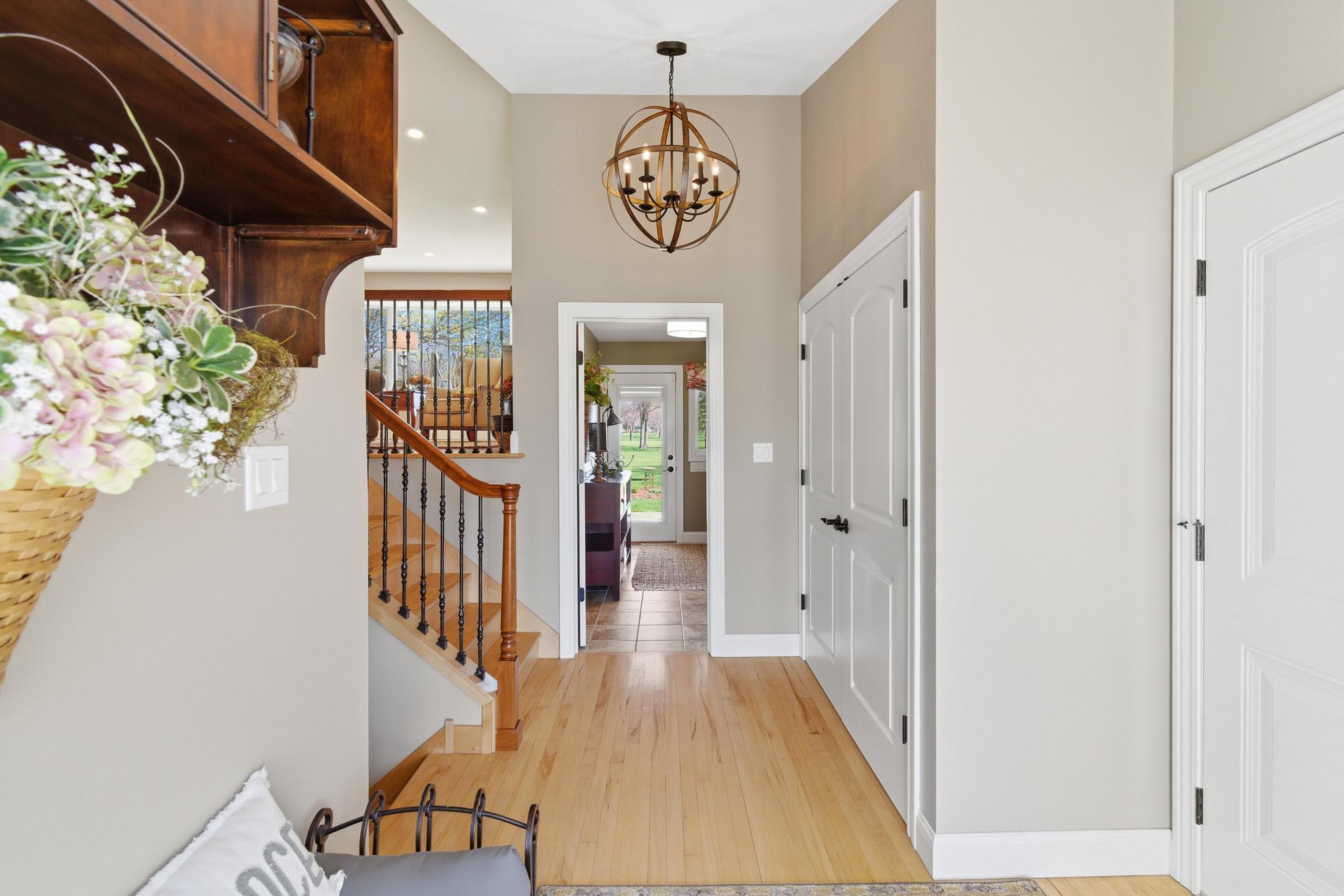 225 10th St SE, Wells, MN 56097