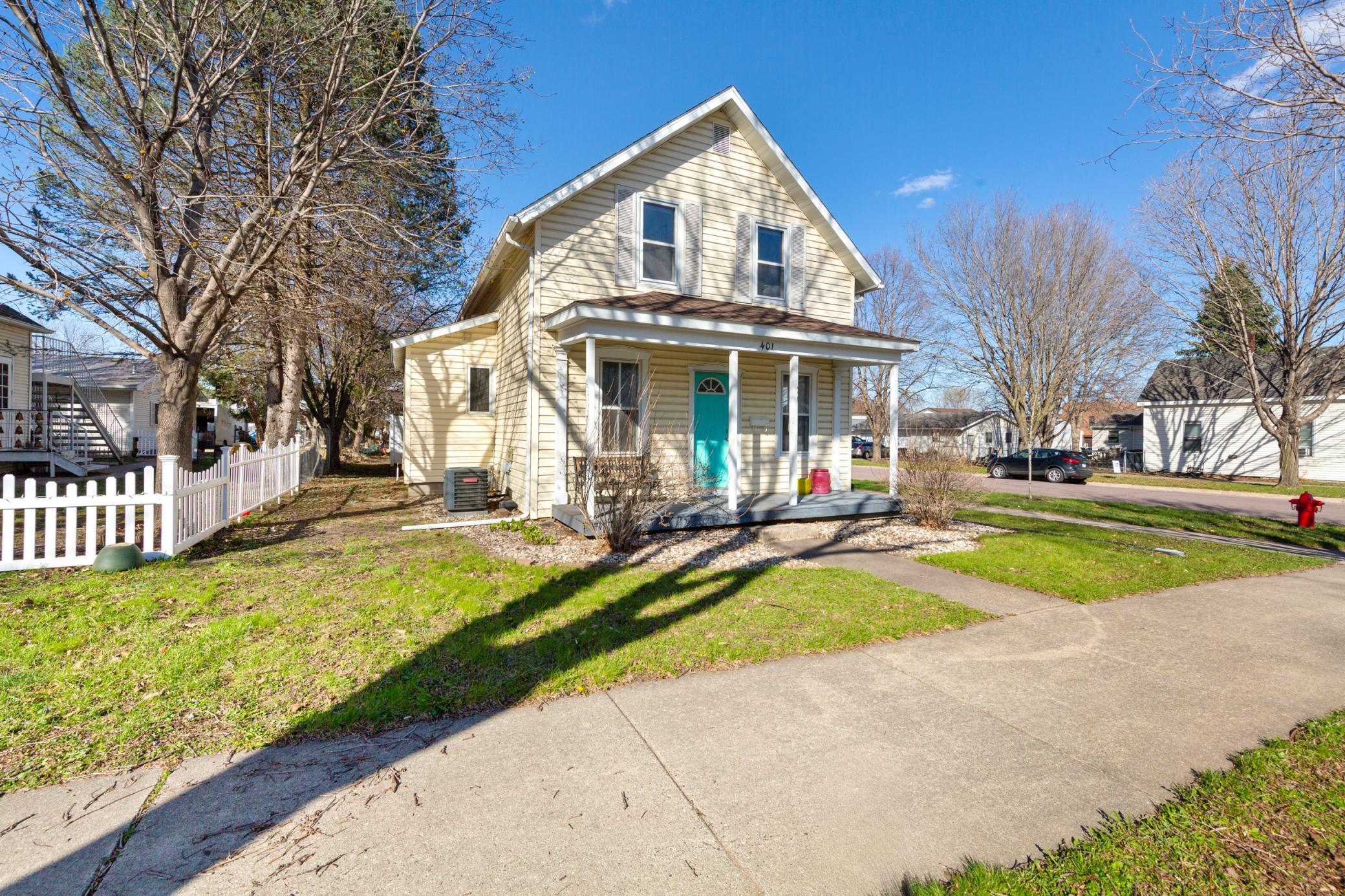 401 Grace St, Saint Peter, MN 56082