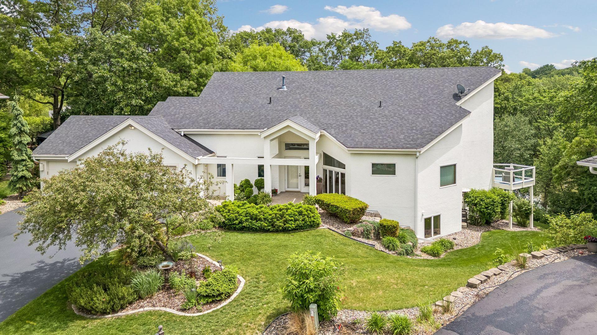 4854 Four Seasons Ct, Eagan, MN 55122