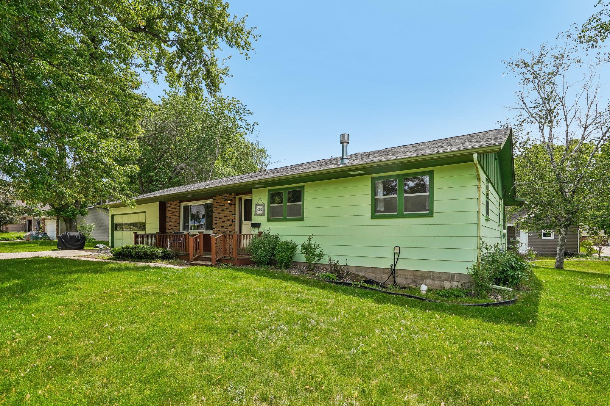 1003 Burton St, Red Wing, MN 55066
