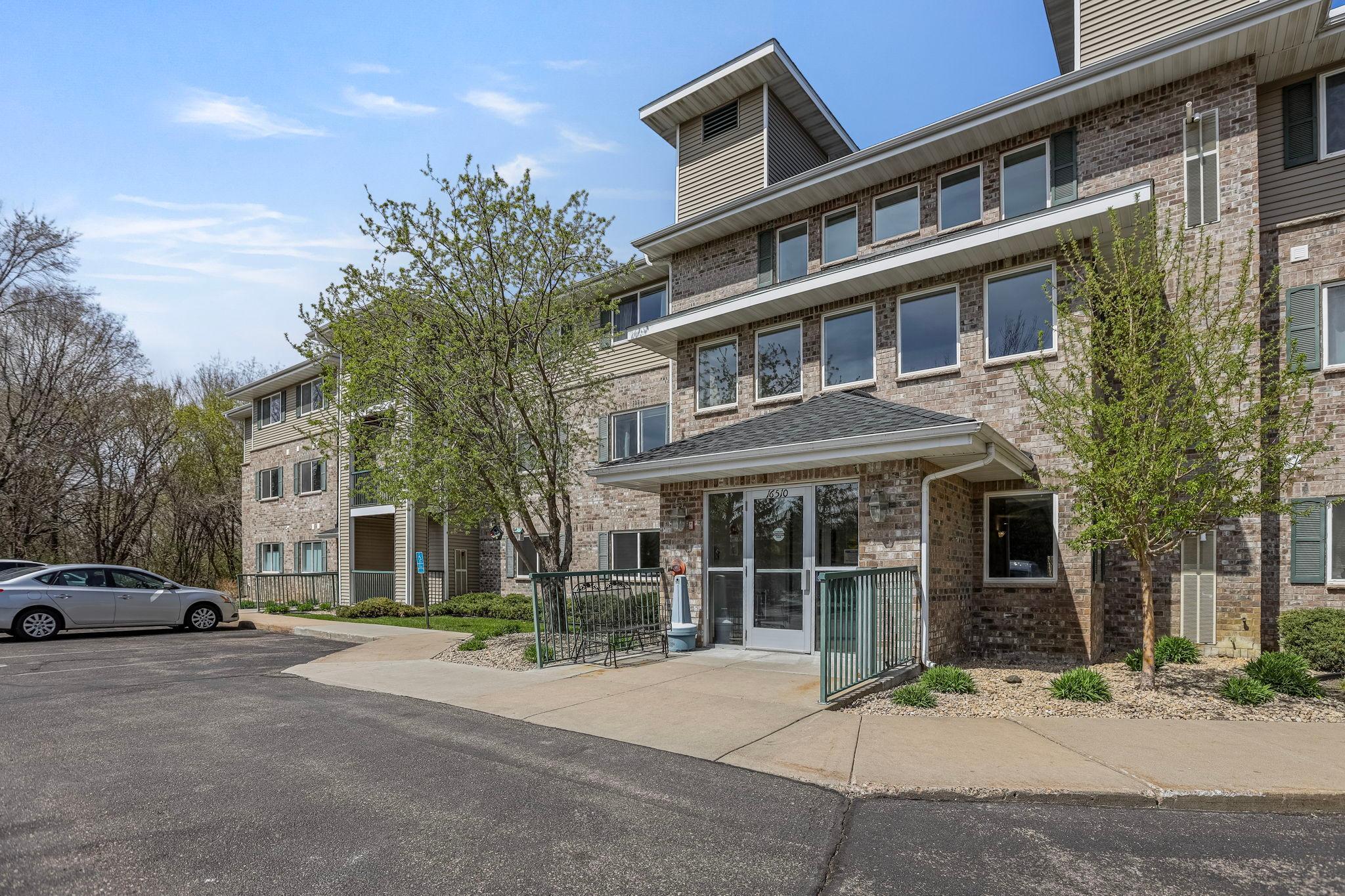 16510 Tranquility Ct SE #101, Prior Lake, MN 55372
