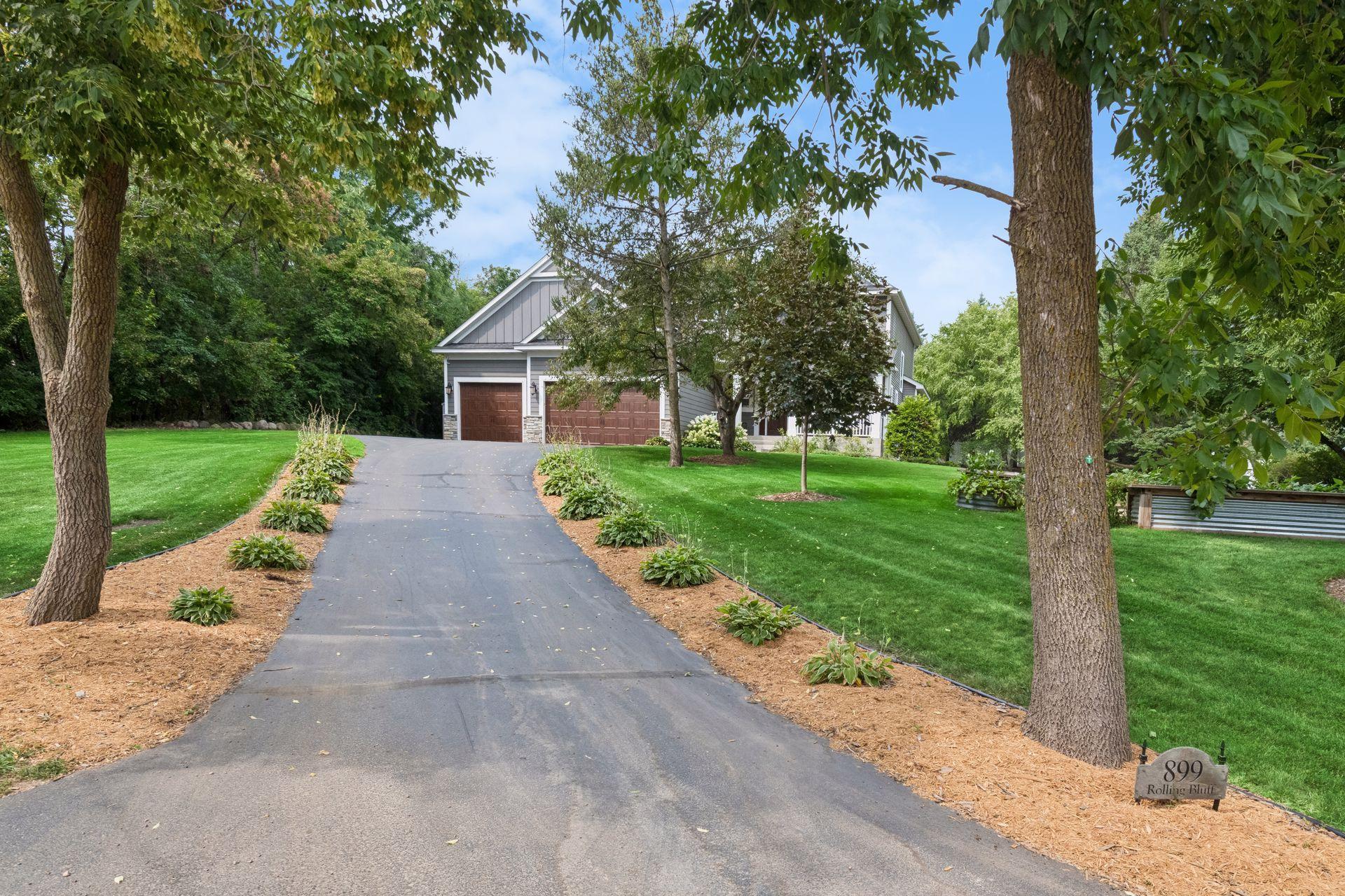 899 Rolling Bluff, Excelsior, MN 55331