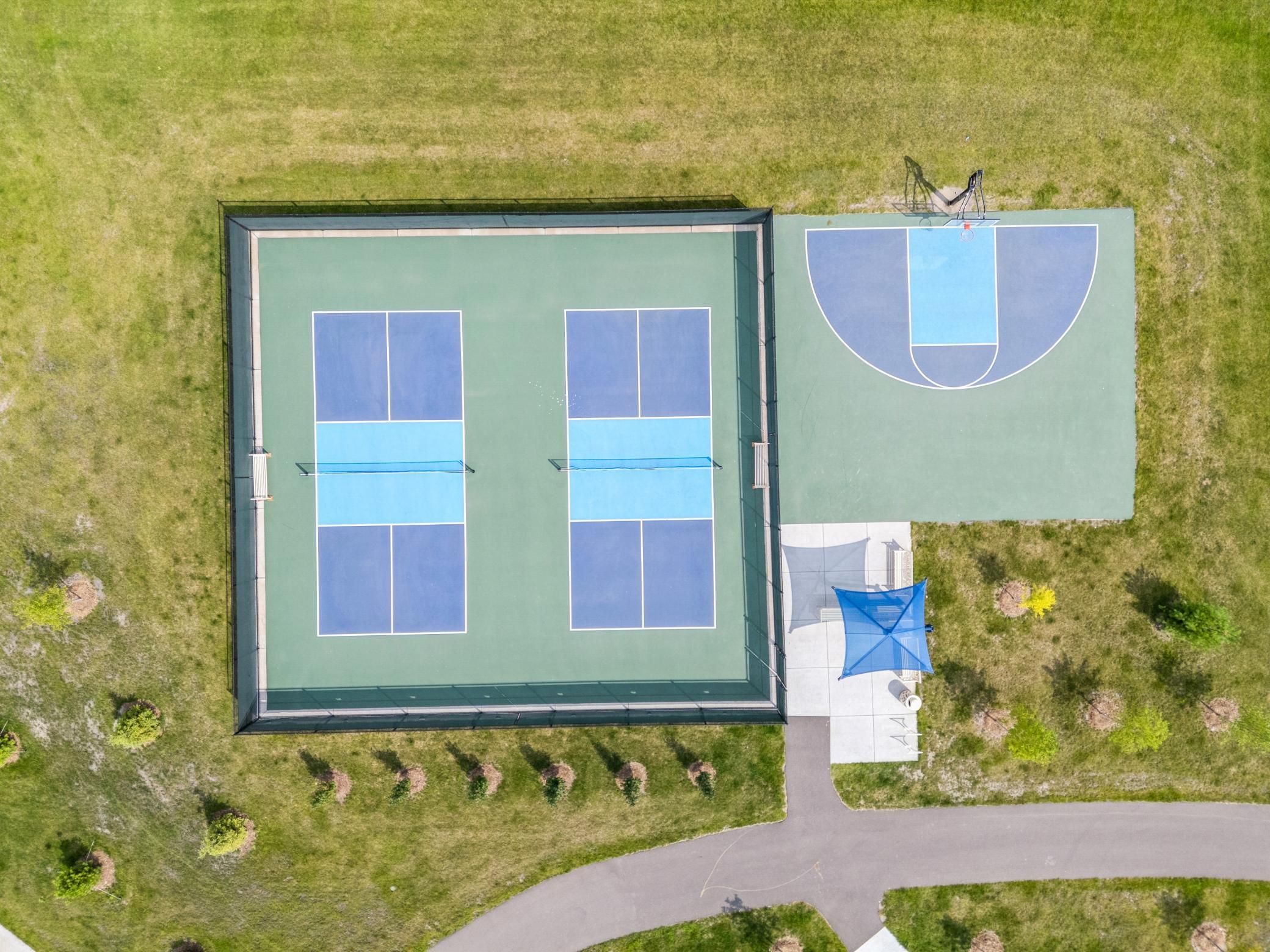 7489 Lotus Ln, Lino Lakes, MN 55038