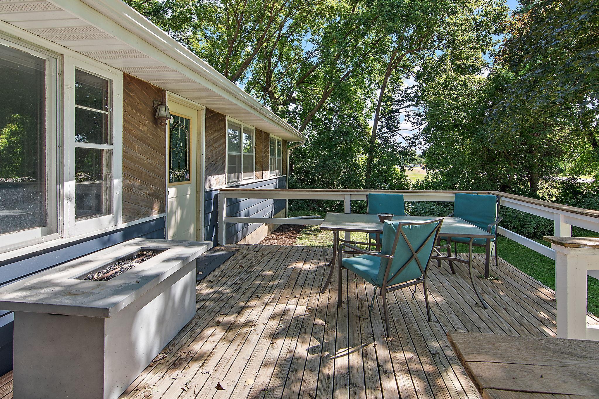 700 W Pleasure Dr, Litchfield, MN 55355