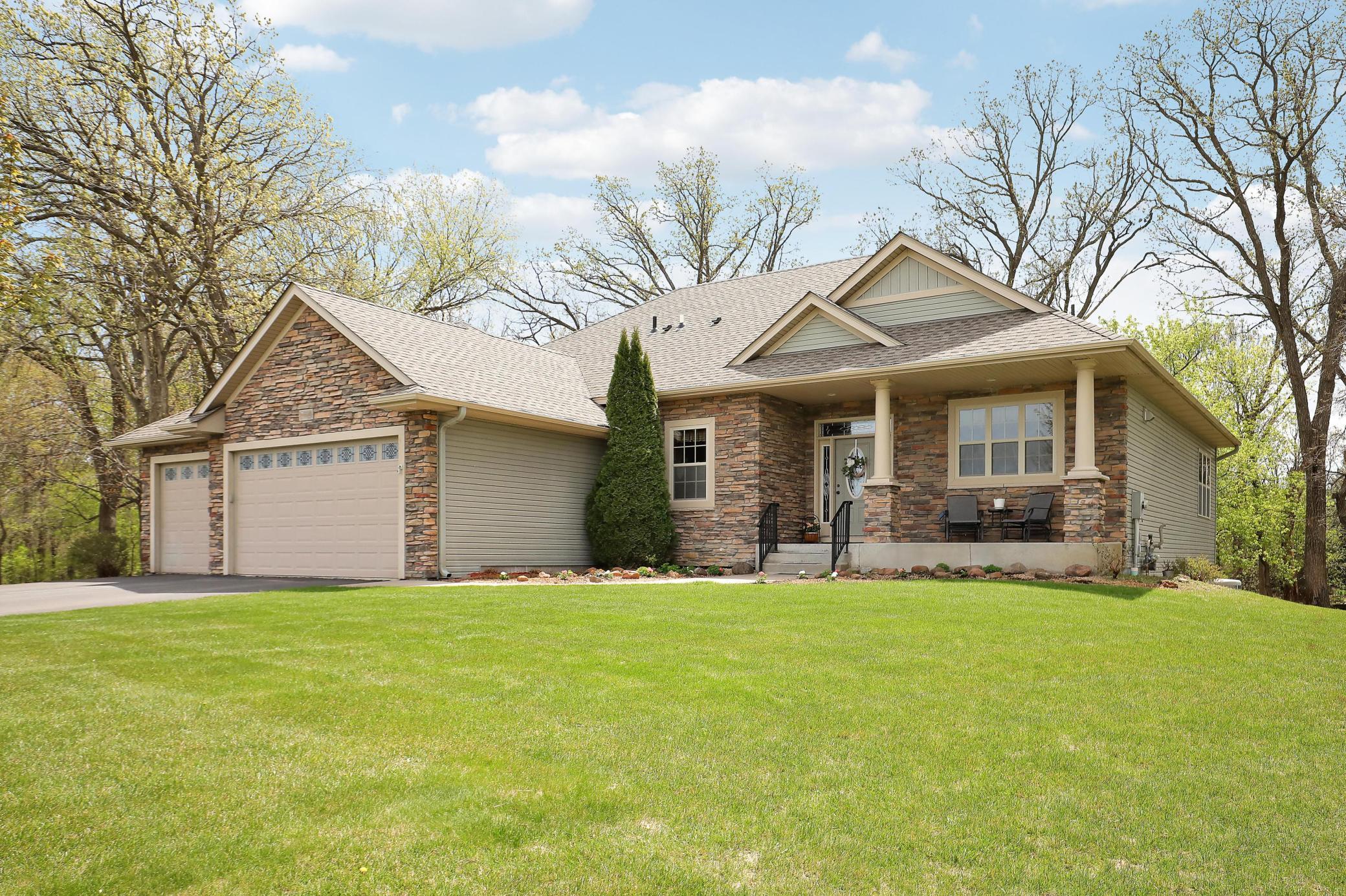 3082 208th Ave NW, Oak Grove, MN 55011