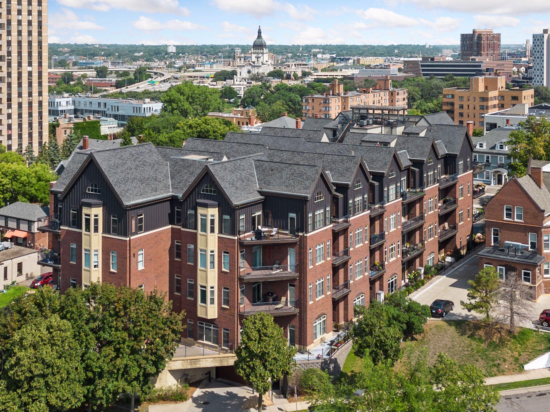301 Clifton Ave #3D, Minneapolis, MN 55403