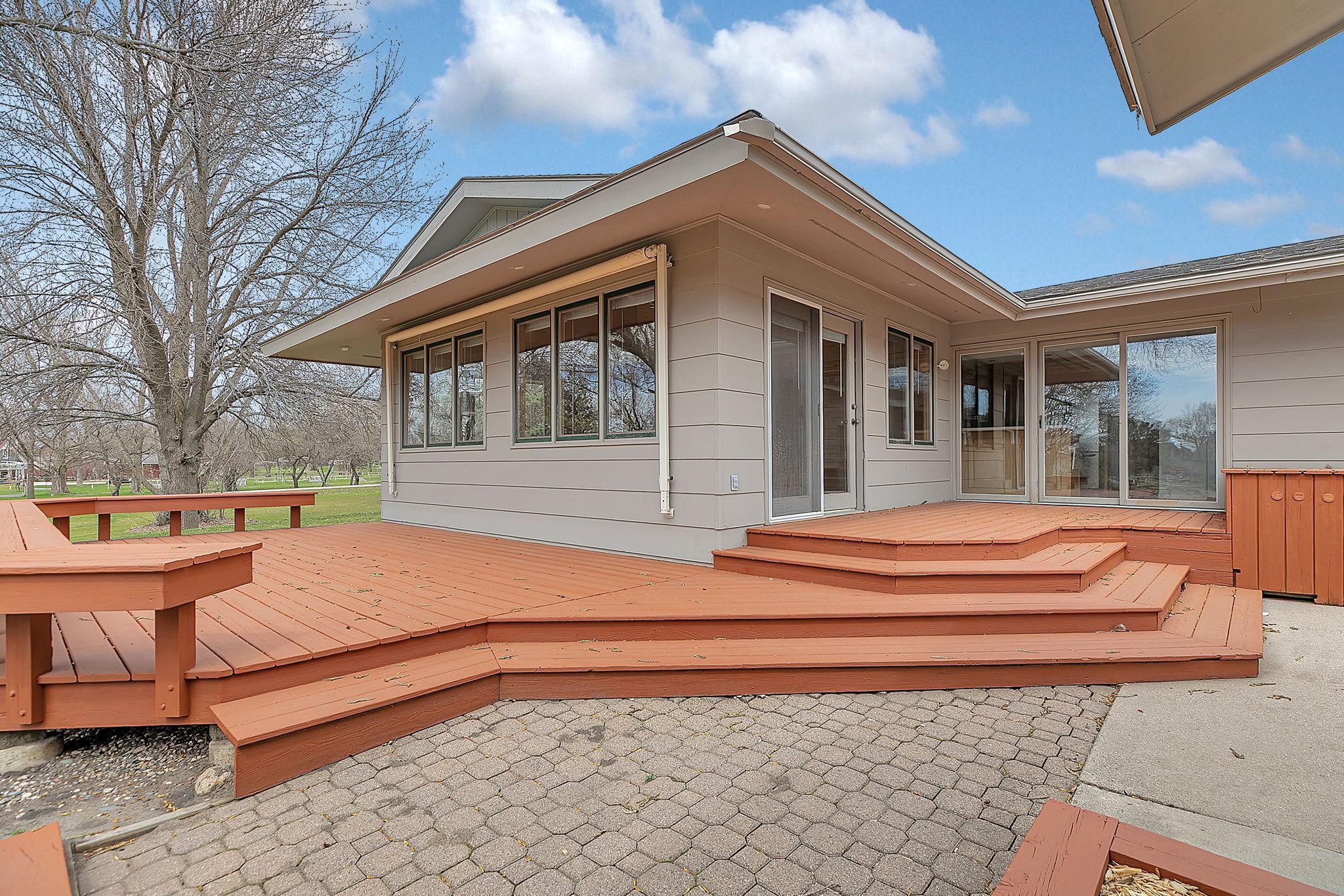 3604 Crestwood Dr NE, Alexandria, MN 56308