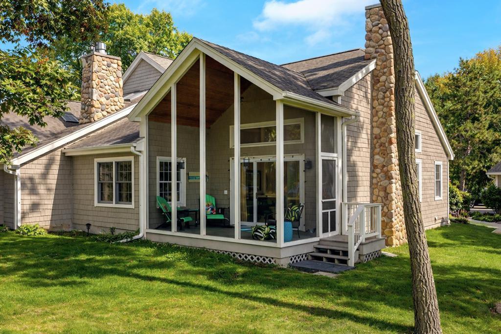 1387 East Pointe Dr, East Gull Lake, MN 56401