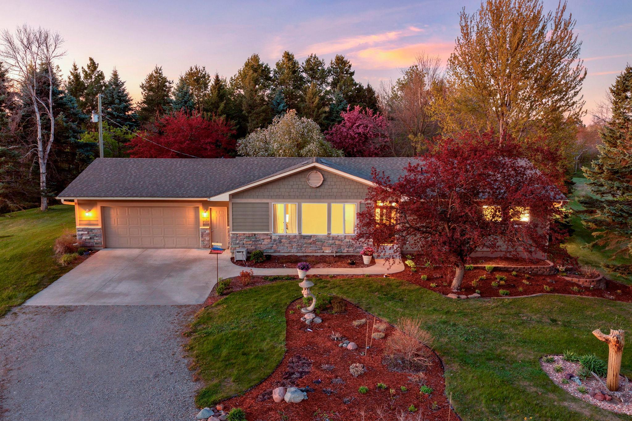 21650 Oakdale Dr, Corcoran, MN 55374