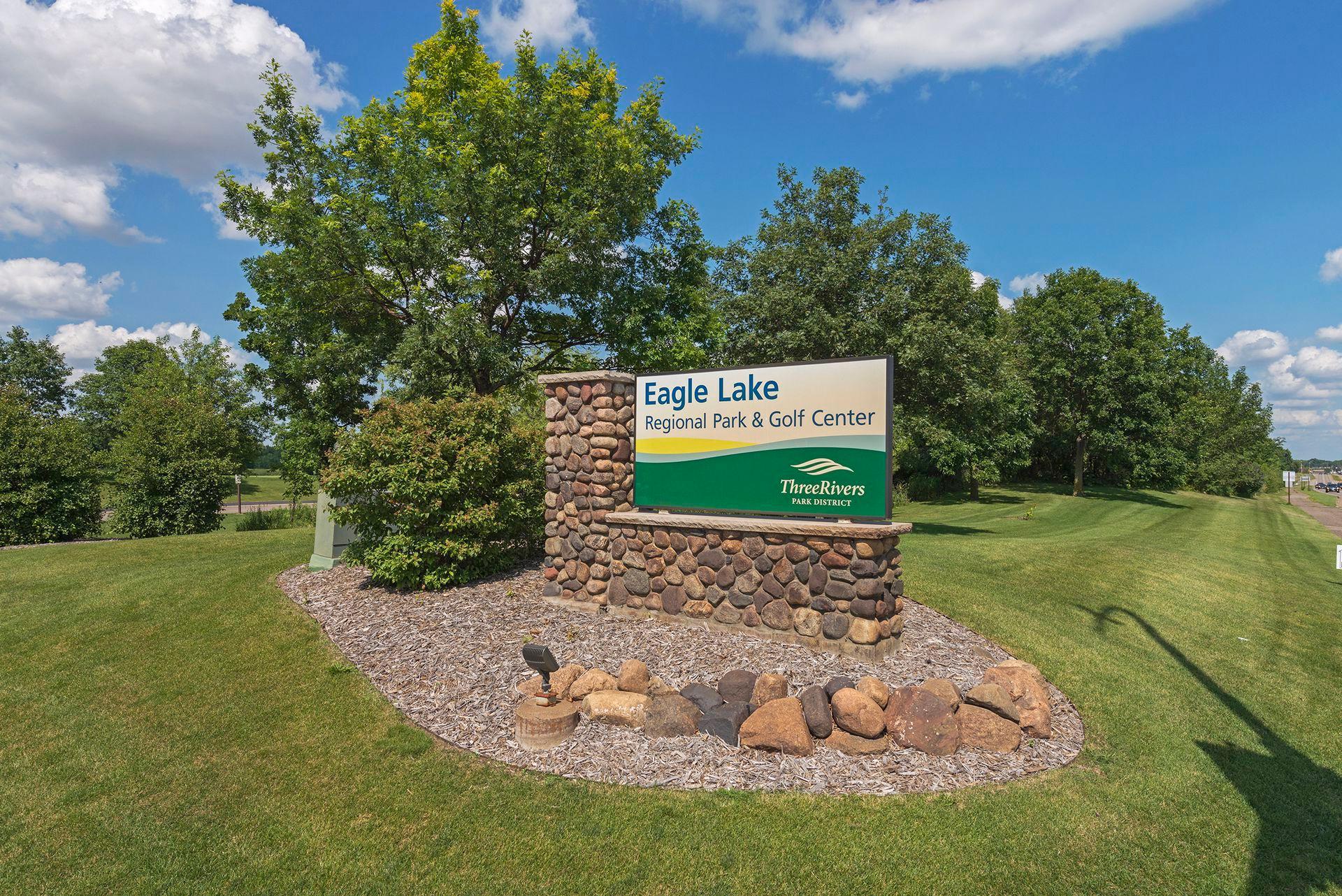 6060 Hemlock Ln N, Plymouth, MN 55442