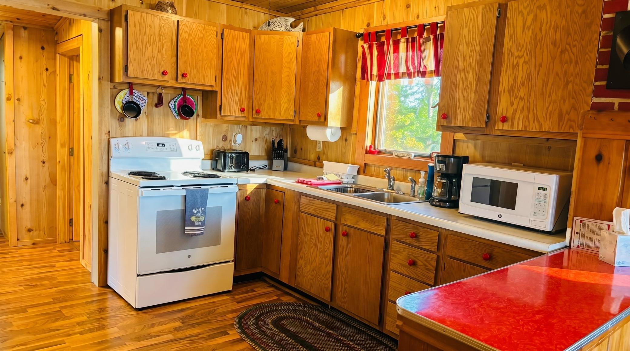 33252 Librarian Ln, Laporte, MN 56461