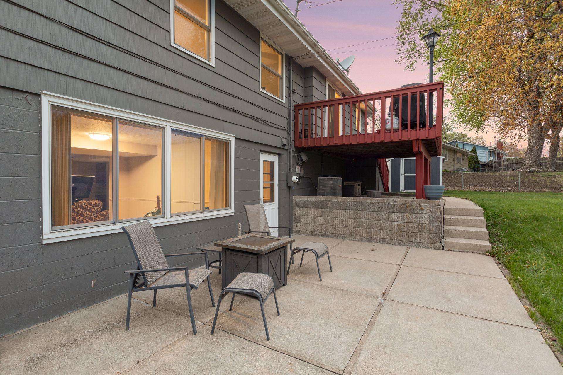 8317 Beard Rd, Bloomington, MN 55431